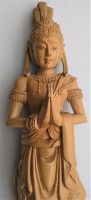 木彫女神サラスワティ