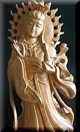 バリ島木彫り工芸品/人形の販売コーナー・WOOD CURVING